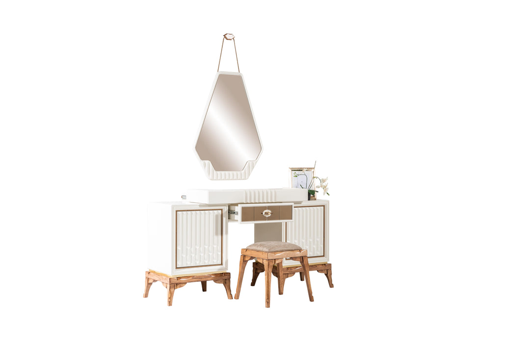 B- Tetra Bedroom