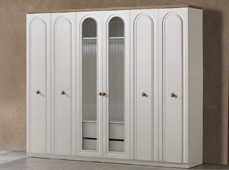 C- Bohem Wardrobe