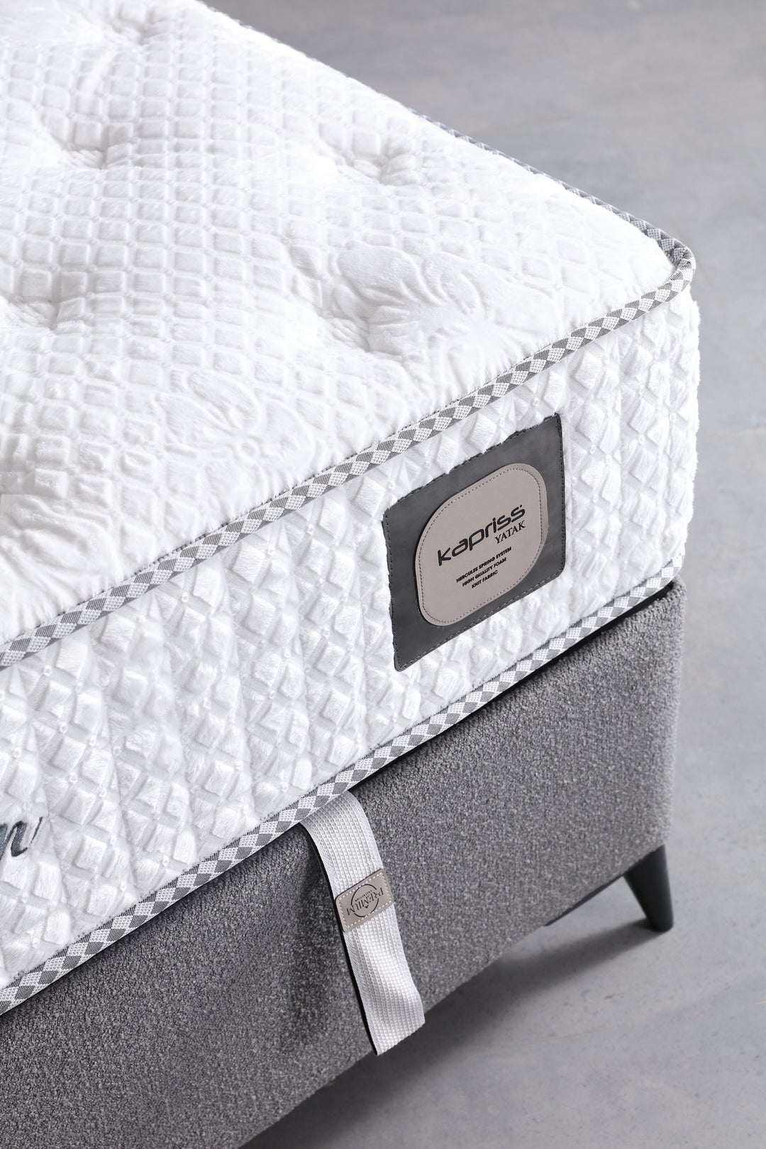 K- Premium Bed Set