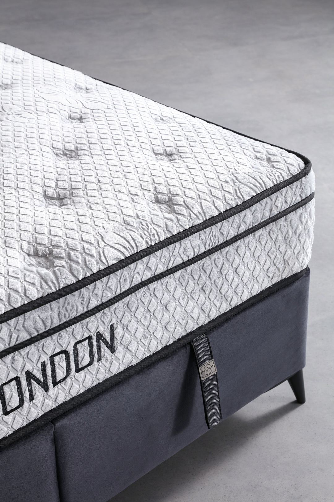 K- London Bed Sets