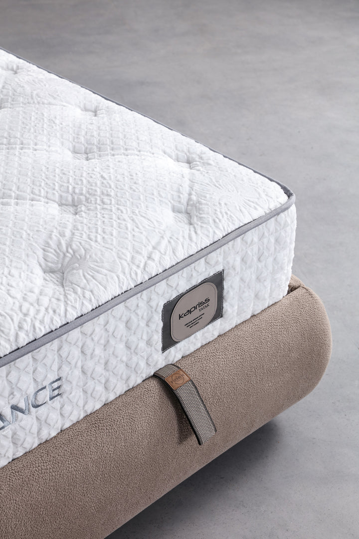 K- Elegance Bed Set