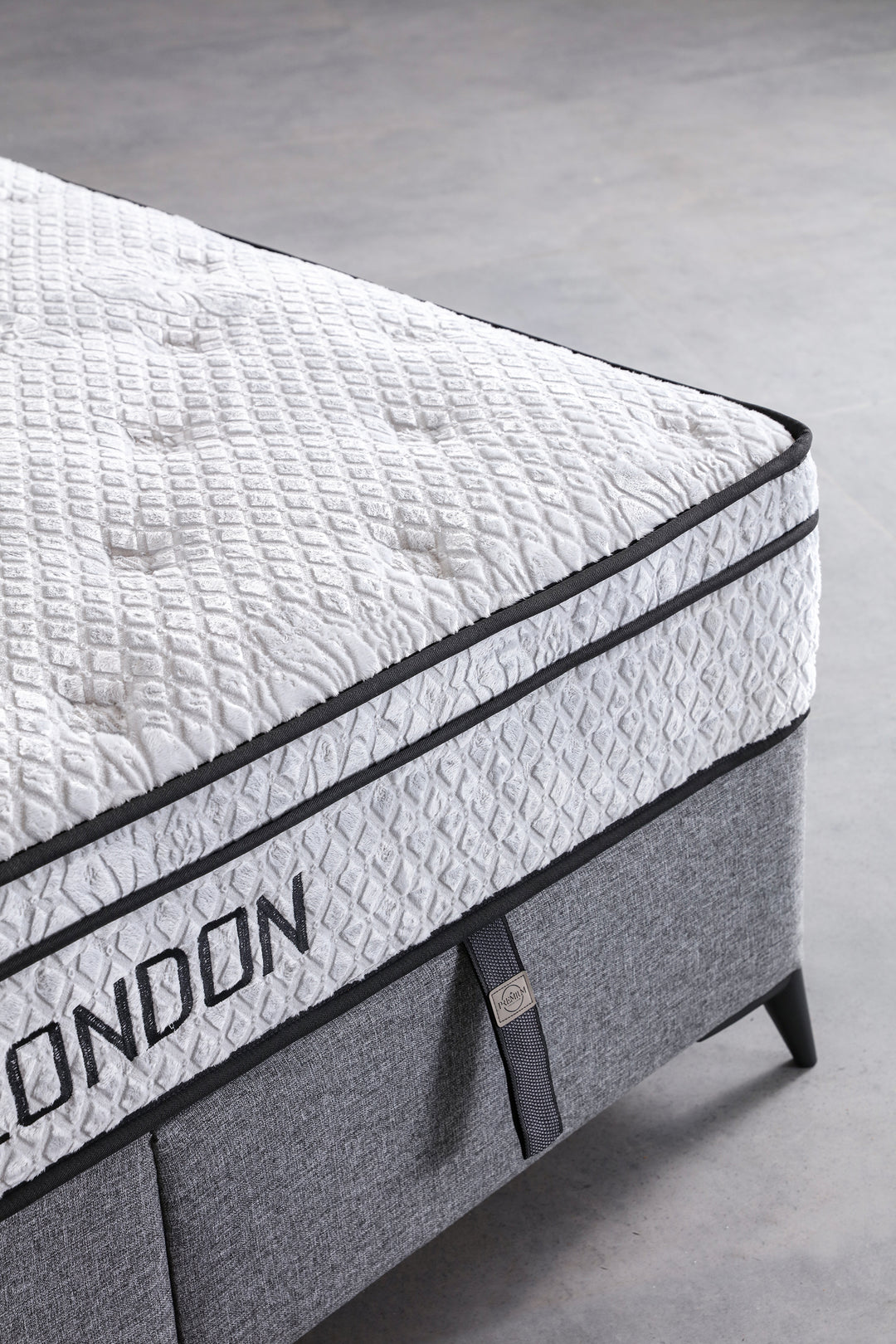 K- London Bed Sets