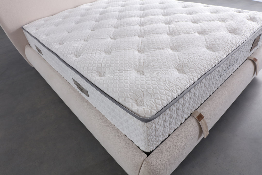 K- Elegance Bed Set