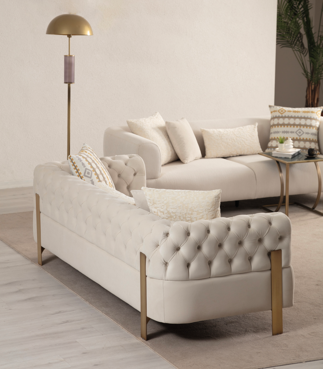 B-Cratos Antic Sofa Set