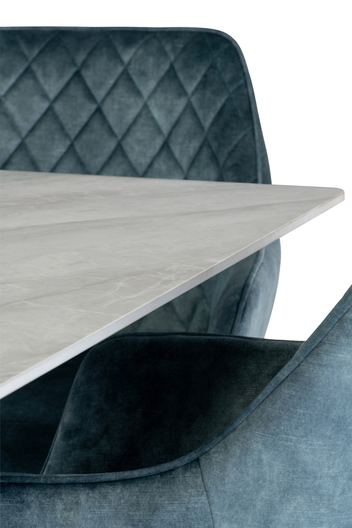 W-Corsa Dining Table